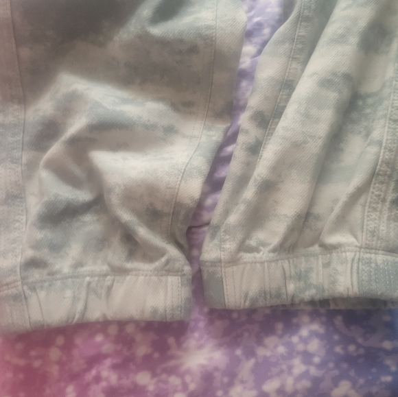 Athleta camo joggers - Picture 4 of 4
